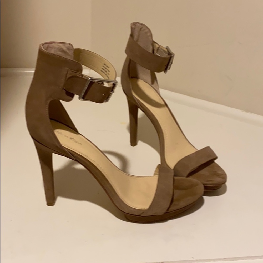 Women’s heels